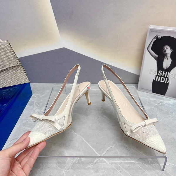 2023 classics women shoes heels sandals fashion beach thick bottom dress shoe alphabet lady sandal leather high heel lides -456, Black
2023 classics women shoes heels sandals fashion beach thick bottom dress shoe alphabet lady sandal leather high heel lides -456, Black
