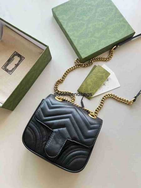 stylisheendibags luxury women shoulder bag square metal flap opening design designer fashion cowhide stripe lightweight crossbody metal chai
stylisheendibags luxury women shoulder bag square metal flap opening design designer fashion cowhide stripe lightweight crossbody metal chai