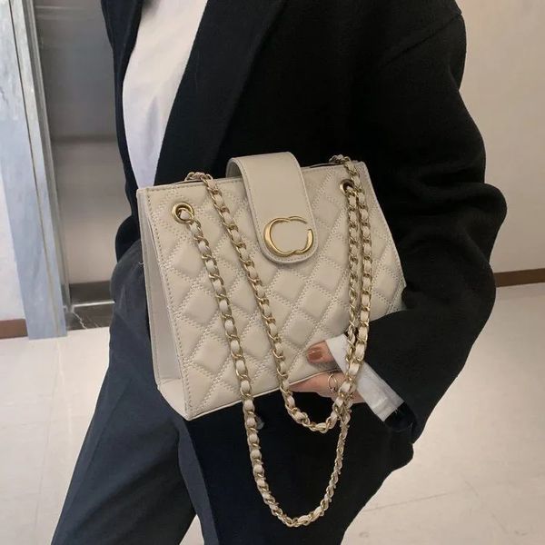 luxury designer bags phidia shoulder bag fashion classic crossbody bag woman chain bag messenger handbag 24cm x 20cm x 9cm
luxury designer bags phidia shoulder bag fashion classic crossbody bag woman chain bag messenger handbag 24cm x 20cm x 9cm
