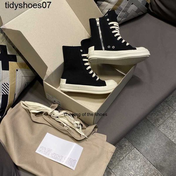 2023 correct2023 luxury rick designer ro boots shoes owens canvas shoes high shoes black heel rubber patch dk standard thick bottom lace up
2023 correct2023 luxury rick designer ro boots shoes owens canvas shoes high shoes black heel rubber patch dk standard thick bottom lace up