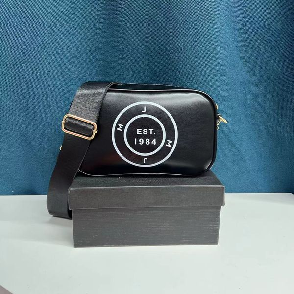 new style marc jocobs camera bag crossbody handbag clutch women cool hobo fashions marcie shoulder bag men travel handbags toiletry kits pur
new style marc jocobs camera bag crossbody handbag clutch women cool hobo fashions marcie shoulder bag men travel handbags toiletry kits pur