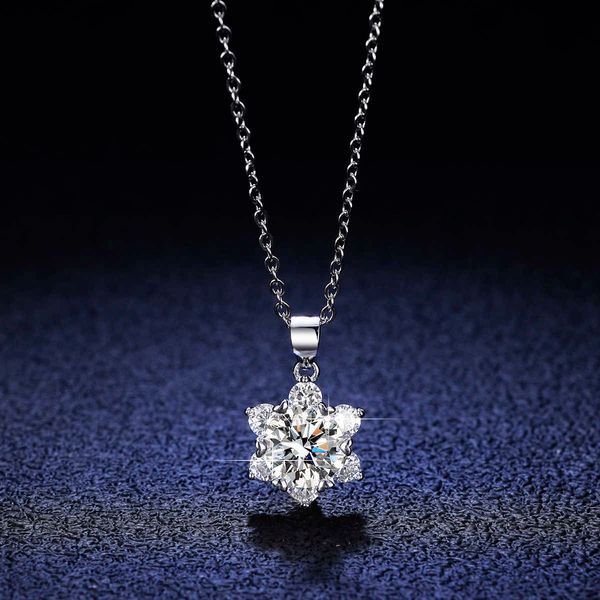 pendant necklaces s925 sterling silver christmas snowflake moissanite pendant necklace
pendant necklaces s925 sterling silver christmas snowflake moissanite pendant necklace