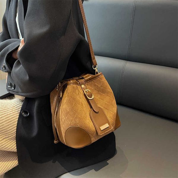 popular small bucket bag new bag autumn and winter women's bag versatile messenger bag
popular small bucket bag new bag autumn and winter women's bag versatile messenger bag