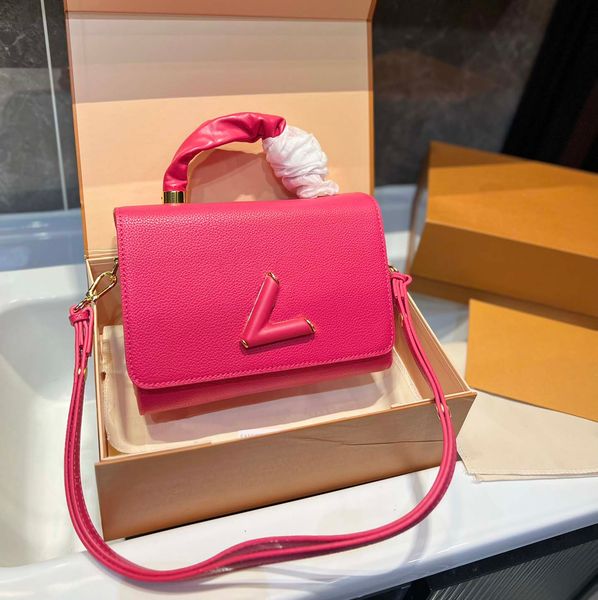 luxury designer bag classical twist flip chain bags women cross body shoulder tote with box
luxury designer bag classical twist flip chain bags women cross body shoulder tote with box