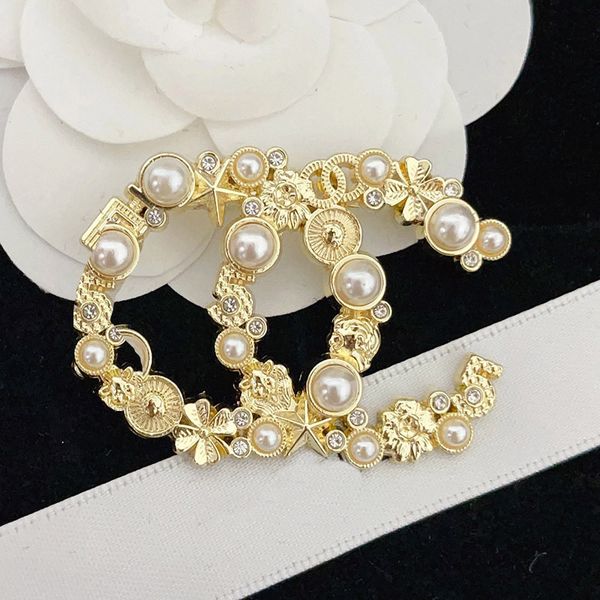 20colors brand design brooch classic style fashion women double letters brooches suit pin jewelry clothing decoration accessories high quali, Gray
20colors brand design brooch classic style fashion women double letters brooches suit pin jewelry clothing decoration accessories high quali, Gray
