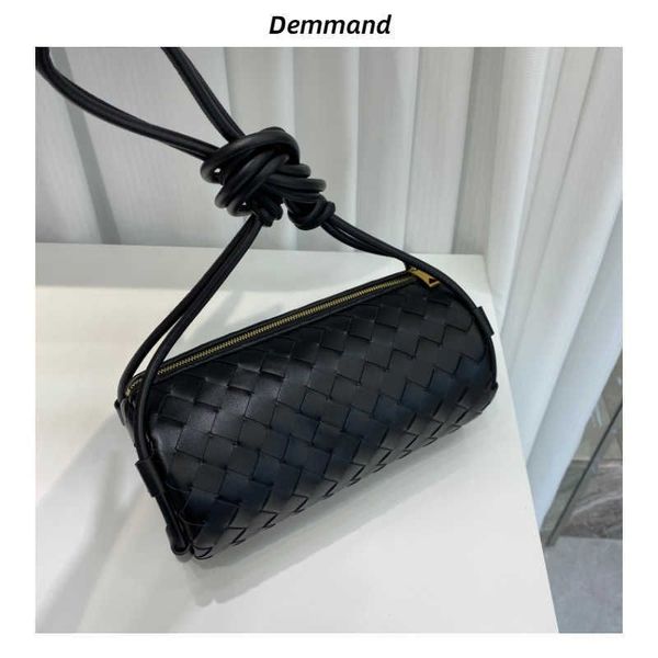 2023 new fashion pillow bags summer bag crossbody venetas single 2023 women bucket cylinder canette shoulder designer cowhide popular women&
2023 new fashion pillow bags summer bag crossbody venetas single 2023 women bucket cylinder canette shoulder designer cowhide popular women&