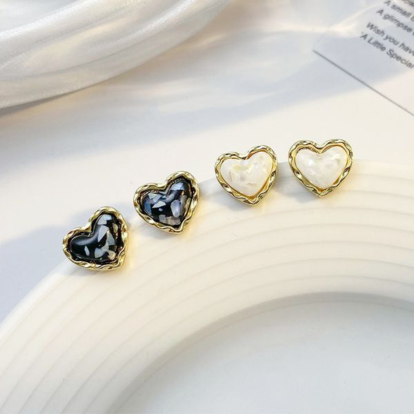 heart stud earring sweet style elegant diamond earrings beautiful earrings women's wedding jewelry gift, Golden;silver
heart stud earring sweet style elegant diamond earrings beautiful earrings women's wedding jewelry gift, Golden;silver