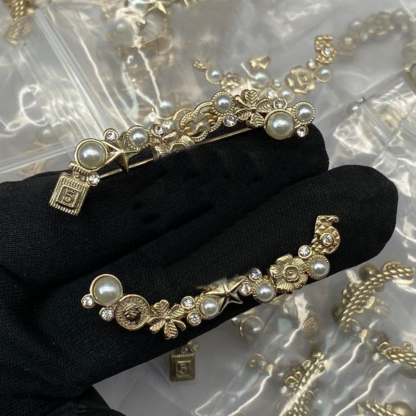 ccity pins brooches various new internet celebrity women c brooche fashion designer pins tassels pearl crystal woman accessories for dinner, Gray
ccity pins brooches various new internet celebrity women c brooche fashion designer pins tassels pearl crystal woman accessories for dinner, Gray