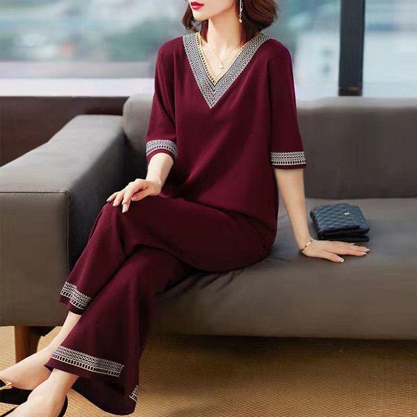 jeans new fashion women's clothing middleaged elderly mothers wear large size casual fashion twopiece suit islamic turkey style, Blue
jeans new fashion women's clothing middleaged elderly mothers wear large size casual fashion twopiece suit islamic turkey style, Blue