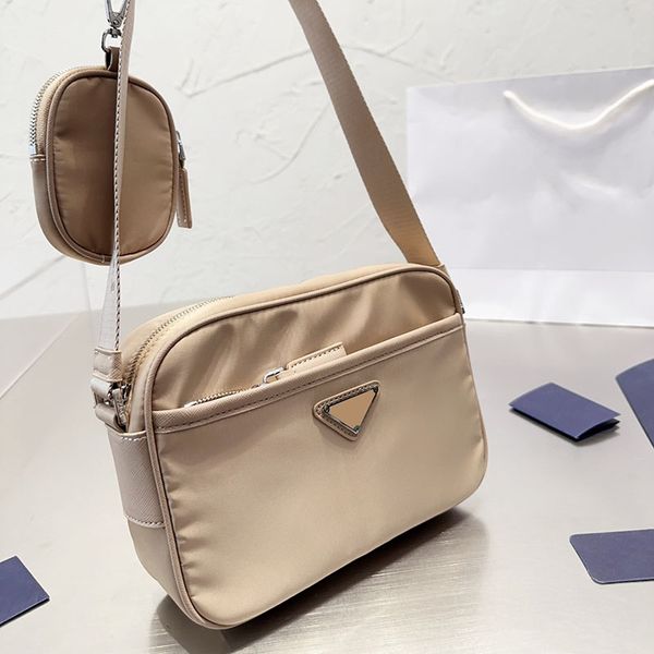 designer handbag 2023 luxury shoulder bags nylon fabric fashion designer cross body camera bag handbag purse three-piece suit 23 15
designer handbag 2023 luxury shoulder bags nylon fabric fashion designer cross body camera bag handbag purse three-piece suit 23 15