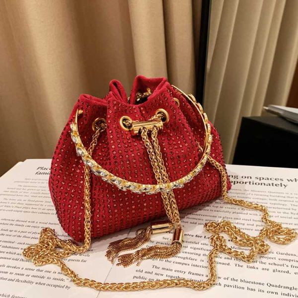 totes diamond bucket bags for women 2023 new luxury designer handbag chain fashion evening party woman shoulder bag y23
totes diamond bucket bags for women 2023 new luxury designer handbag chain fashion evening party woman shoulder bag y23