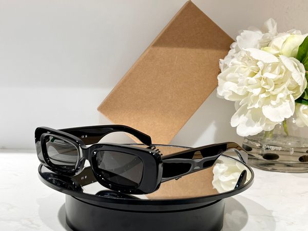 sunglasses for men women summer designers 1022s style anti-ultraviolet retro plate full frame random box, White;black
sunglasses for men women summer designers 1022s style anti-ultraviolet retro plate full frame random box, White;black