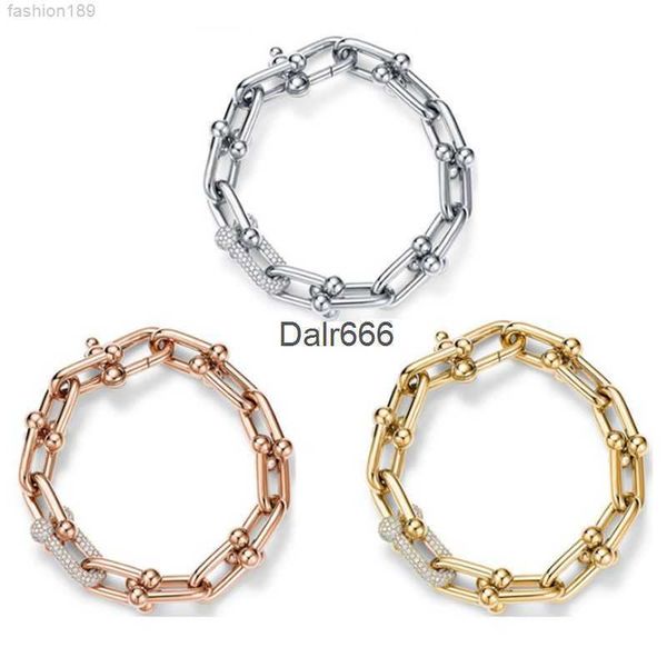 designer bracelet tiff u-shaped joint surround chain inlaid with diamond vintage metal texture horseshoe shaped girlfriend holiday birthday, Golden;silver
designer bracelet tiff u-shaped joint surround chain inlaid with diamond vintage metal texture horseshoe shaped girlfriend holiday birthday, Golden;silver