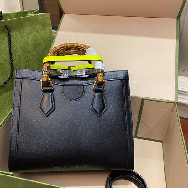 10a fashion women bags 27cm 660195 designer bags shoulder handbag lady crossbody bag diana jumbo small tote bags luxury purses black color i, Black;red
10a fashion women bags 27cm 660195 designer bags shoulder handbag lady crossbody bag diana jumbo small tote bags luxury purses black color i, Black;red