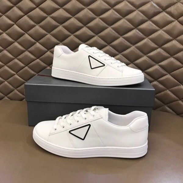 casual shoes classic graphic men's flat solid color black leather sneakers soft and comfortable lace-up round toe shoes size 38-44
casual shoes classic graphic men's flat solid color black leather sneakers soft and comfortable lace-up round toe shoes size 38-44