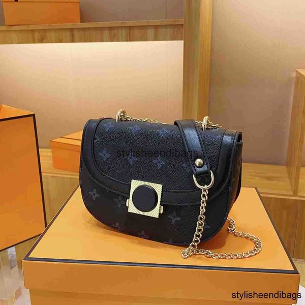 fashion designer mens womens saddles bags luxury messenger tote buckle classic envelope fashion handbag monograms canvas/damier leather shou
fashion designer mens womens saddles bags luxury messenger tote buckle classic envelope fashion handbag monograms canvas/damier leather shou