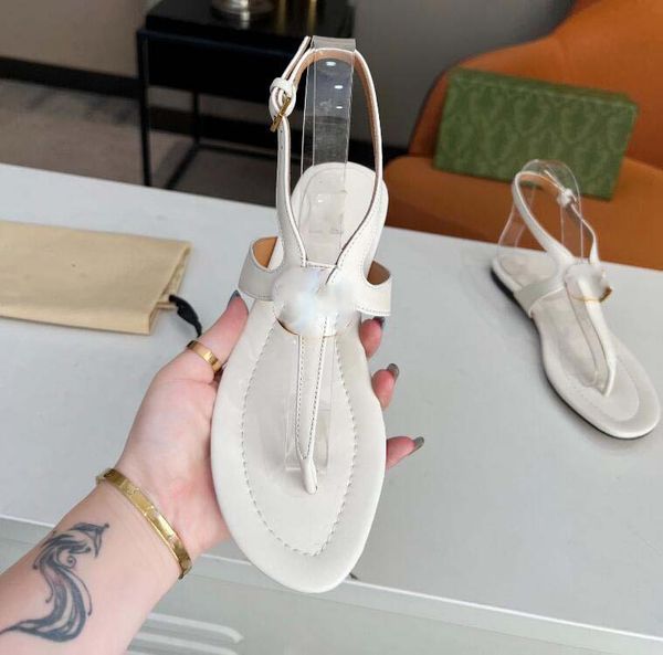 fashion designer sandals men ladies summer rubber beach slippers flat thick sole bathroom home shoes black hole safflower comfortable
fashion designer sandals men ladies summer rubber beach slippers flat thick sole bathroom home shoes black hole safflower comfortable