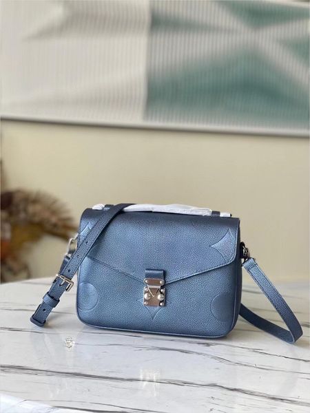 5a luxury designer women bags metis handbag shoulder bag embossed grained cowhide leather lady crossbody bags
5a luxury designer women bags metis handbag shoulder bag embossed grained cowhide leather lady crossbody bags