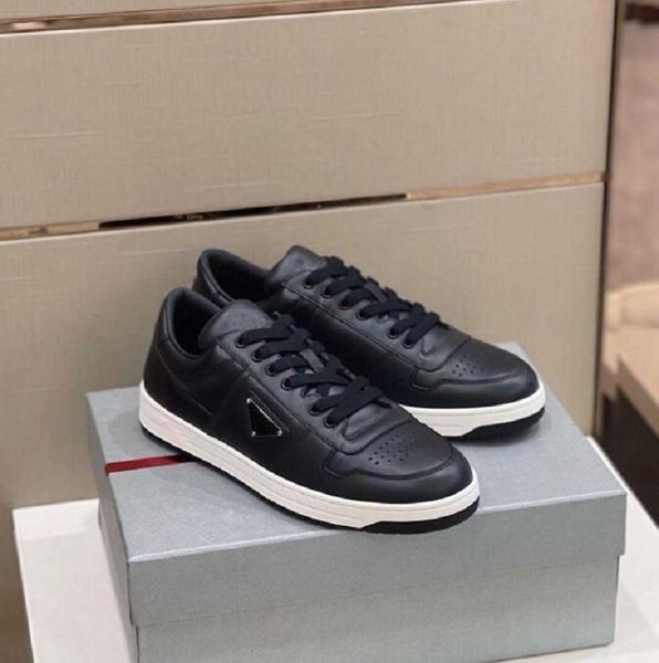 men's famous designer luxury casual shoes district leather sneakers triangle comfortable breathable low-cut flat shoes trend 38-44, Black
men's famous designer luxury casual shoes district leather sneakers triangle comfortable breathable low-cut flat shoes trend 38-44, Black