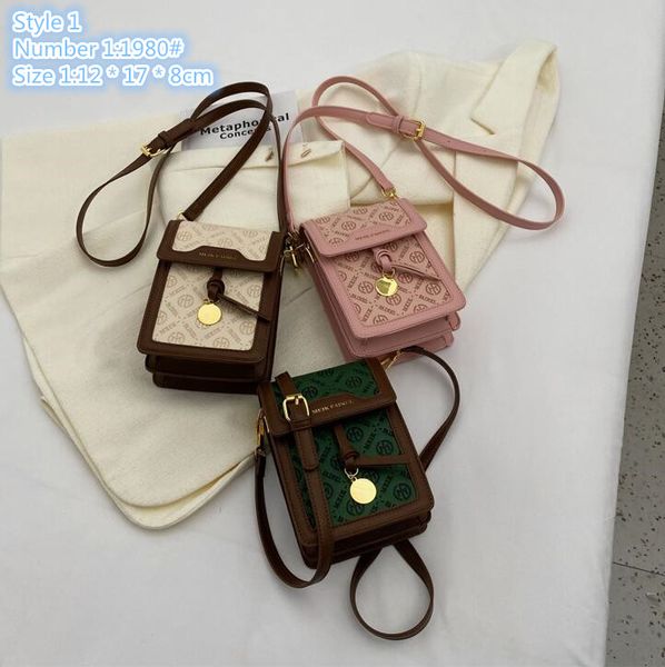 factory wholesale ladies shoulder bags 2 styles flip printed mobile phone bag outdoor joker leisure coin purse lightweight stereotypes thick
factory wholesale ladies shoulder bags 2 styles flip printed mobile phone bag outdoor joker leisure coin purse lightweight stereotypes thick