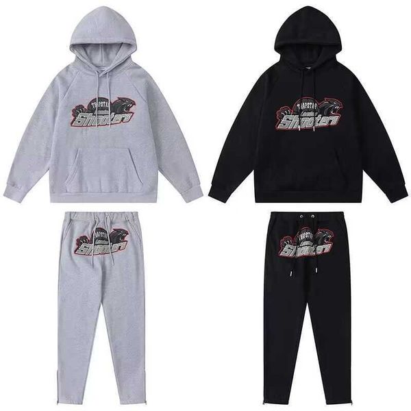 autumn and winter fashion brand trapstar red and black tiger head towel embroidered and plucked casual set for men and women couples, Black;white
autumn and winter fashion brand trapstar red and black tiger head towel embroidered and plucked casual set for men and women couples, Black;white