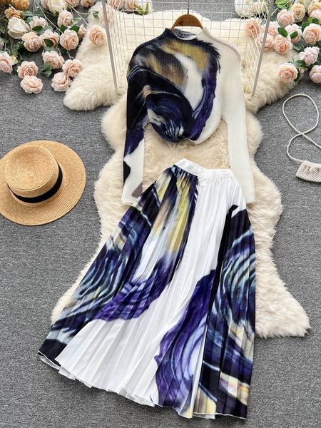 two piece dress pleated suit women slim tshirt color block long sleeves turtleneck loose elastic waist skirts fashion 2 set 230504, White
two piece dress pleated suit women slim tshirt color block long sleeves turtleneck loose elastic waist skirts fashion 2 set 230504, White