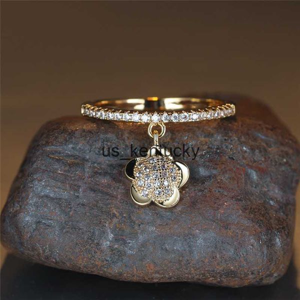 band rings dainty gold silver color wedding ring charm female flower pendant ring luxury crystal white zircon rings for women bride jewelry
band rings dainty gold silver color wedding ring charm female flower pendant ring luxury crystal white zircon rings for women bride jewelry