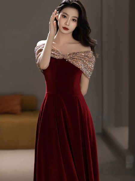party dresses burgundy off the shoulder evening dress strapless sequins slim lace up long banquet dress elegant women formal gowns 230504, White;black
party dresses burgundy off the shoulder evening dress strapless sequins slim lace up long banquet dress elegant women formal gowns 230504, White;black