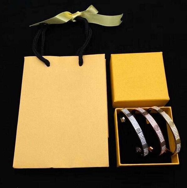 women bangle classic simple letter design adjustable fashion women's tricolor temperament luxury exquisite jeweler gift bracelets, Black
women bangle classic simple letter design adjustable fashion women's tricolor temperament luxury exquisite jeweler gift bracelets, Black