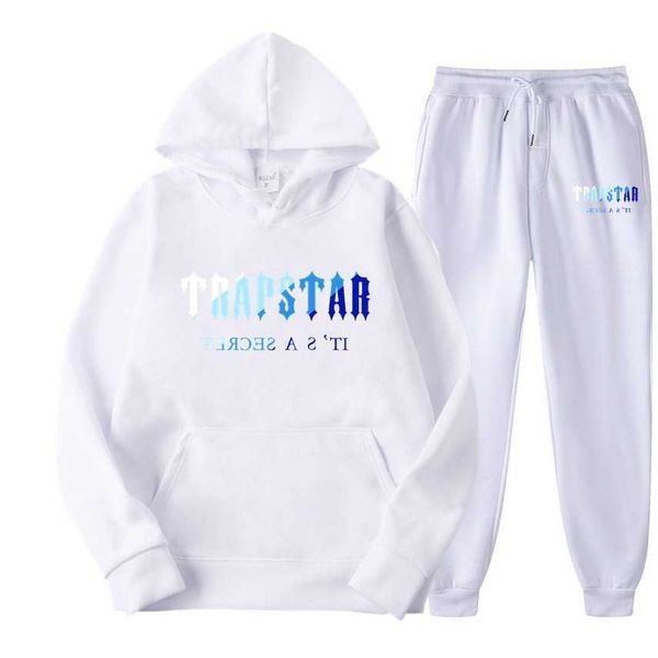 trapstar sportswear printed men's sports warm color two piece loose hoodie + pants, Black;white
trapstar sportswear printed men's sports warm color two piece loose hoodie + pants, Black;white