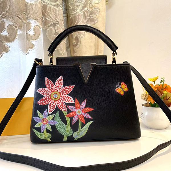 capucines tote handbag crossbody bag women shoulder handbags flip wallet fashion letter internal zipper pocket internal compartment
capucines tote handbag crossbody bag women shoulder handbags flip wallet fashion letter internal zipper pocket internal compartment