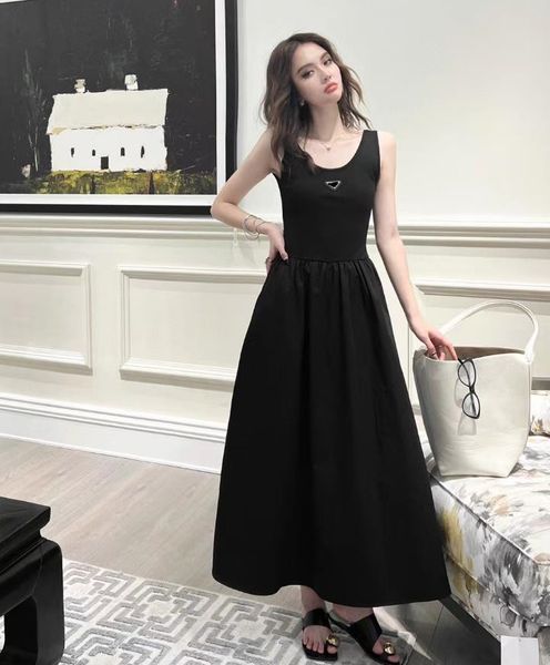 sleeveless dress college style loose casual knitted dress age-reducing vest pleated wool skirt women, Black;gray
sleeveless dress college style loose casual knitted dress age-reducing vest pleated wool skirt women, Black;gray
