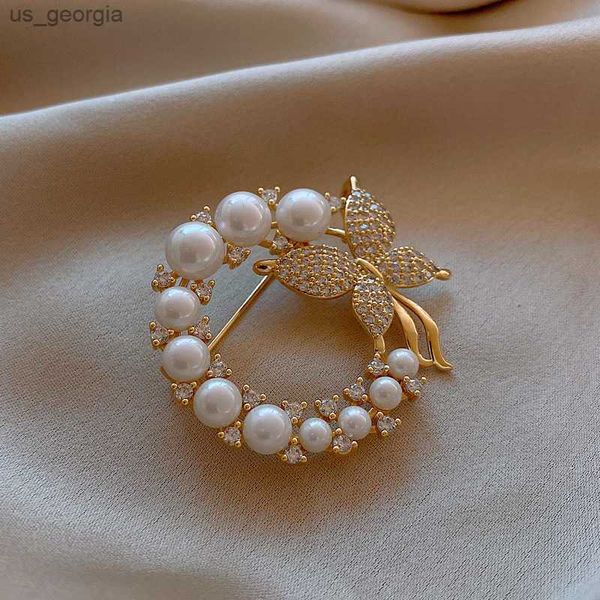 pins brooches new pearl and rhinestone circle for women baroque trendy elegant butterfly brooch party wedding gifts, Gray
pins brooches new pearl and rhinestone circle for women baroque trendy elegant butterfly brooch party wedding gifts, Gray