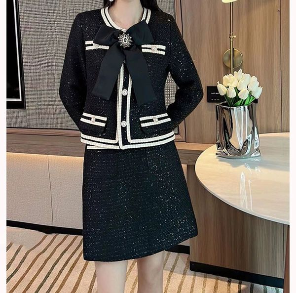bornladies autumn winter wool suits women 2 piece set beading big bowknot tweed short jacket coat + high waist mini pocket skirt 201027, White
bornladies autumn winter wool suits women 2 piece set beading big bowknot tweed short jacket coat + high waist mini pocket skirt 201027, White