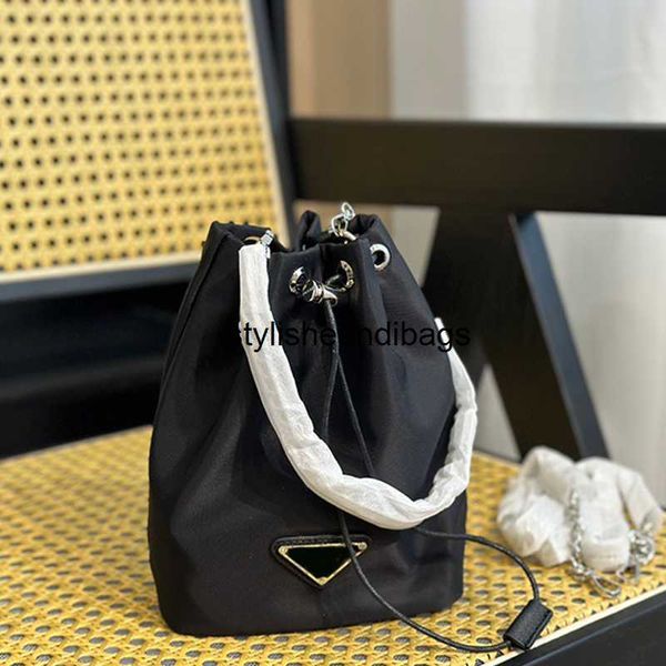 stylisheendibags designers drawstring bags luxury bucket bag mini handel handbags canvas pouch women lady messenger bag satchel chain should
stylisheendibags designers drawstring bags luxury bucket bag mini handel handbags canvas pouch women lady messenger bag satchel chain should