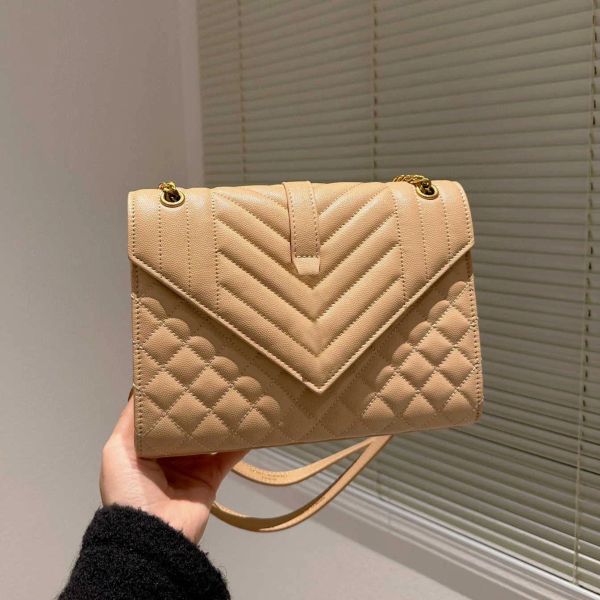designer bags hobo crossbody shoulder bag for women genuine leather chain classic letter casual luxury totes fashion ladies wallets purses b, Black;red
designer bags hobo crossbody shoulder bag for women genuine leather chain classic letter casual luxury totes fashion ladies wallets purses b, Black;red