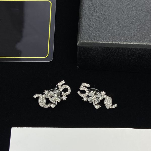 c earing designer for lady women fashion ccity stud earring internet celebrity popularity dinner party jewelry woman wedding gold earrings r, Golden;silver
c earing designer for lady women fashion ccity stud earring internet celebrity popularity dinner party jewelry woman wedding gold earrings r, Golden;silver