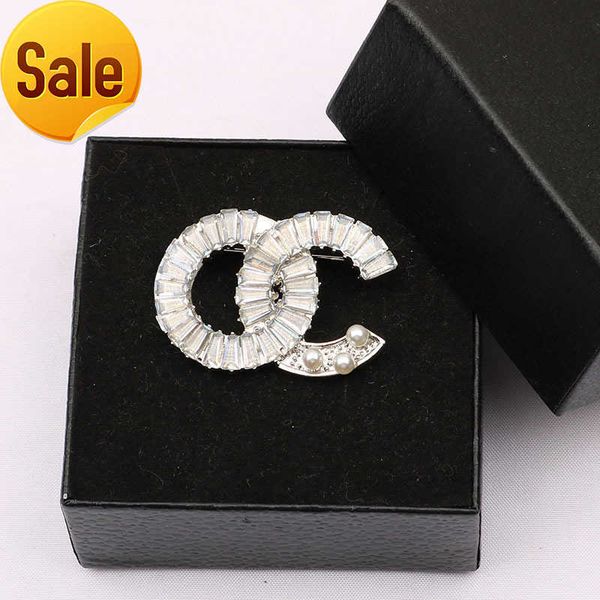 classic small sweet wind brand designer brooch women zircon pearl brooches suit pin fashion jewelry clothing accessories, Gray
classic small sweet wind brand designer brooch women zircon pearl brooches suit pin fashion jewelry clothing accessories, Gray