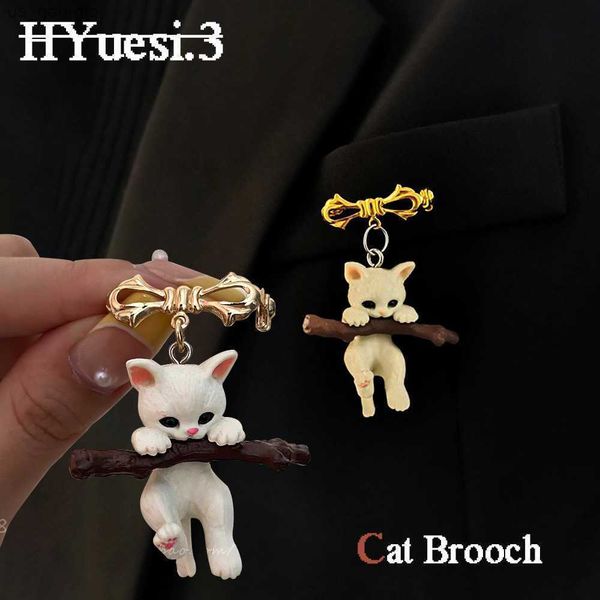 pins brooches cute cat holding a branch brooch creative resin animal lapel pins for clothes bag decoration kids gifts, Gray
pins brooches cute cat holding a branch brooch creative resin animal lapel pins for clothes bag decoration kids gifts, Gray