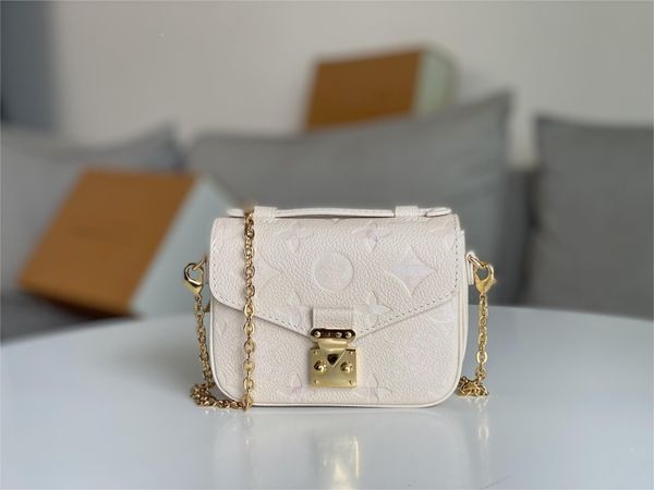 10a micro metis chain shoulder bag designer embossed womens mini handbag iconic clasp flap messenger bag wallet
10a micro metis chain shoulder bag designer embossed womens mini handbag iconic clasp flap messenger bag wallet