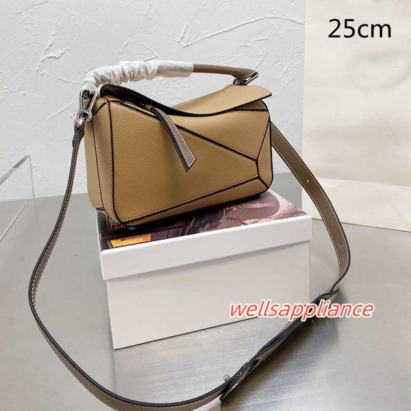 luxury women puzzle geometric shoulder bags designers handbags cross body fashion contrast color patchwork purses with letters 25cm, Black
luxury women puzzle geometric shoulder bags designers handbags cross body fashion contrast color patchwork purses with letters 25cm, Black