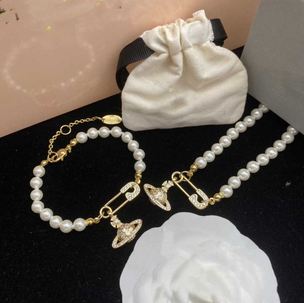 charm bracelets designer letter vivian chokers luxury women fashion jewelry metal pearl bracelet cjeweler westwood motion current 668ess, Golden;silver
charm bracelets designer letter vivian chokers luxury women fashion jewelry metal pearl bracelet cjeweler westwood motion current 668ess, Golden;silver