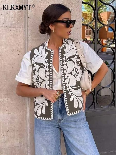women's vests traf women vintage floral embroidery short vest jacket ladies national style vests for women patchwork casual waistcoat, Black;white
women's vests traf women vintage floral embroidery short vest jacket ladies national style vests for women patchwork casual waistcoat, Black;white