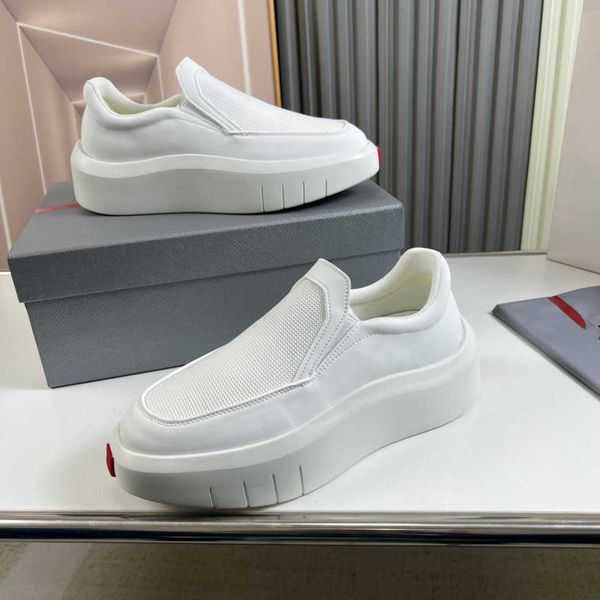 luxury designer men casual shoes white black heat-bonded rubber platform sole trainer soft calf leather trainers with box
luxury designer men casual shoes white black heat-bonded rubber platform sole trainer soft calf leather trainers with box