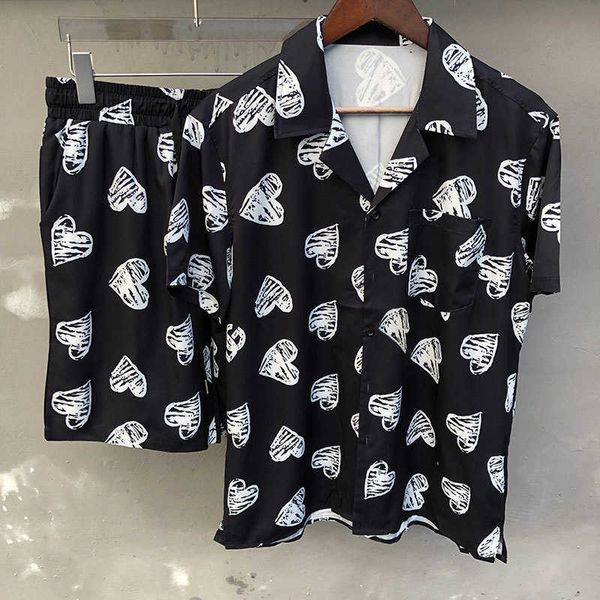 men's casual shirts vintage lapel streetwear shirt suit contrasting color heart print shortsleeved shirt set short for men casual sets, White;black
men's casual shirts vintage lapel streetwear shirt suit contrasting color heart print shortsleeved shirt set short for men casual sets, White;black