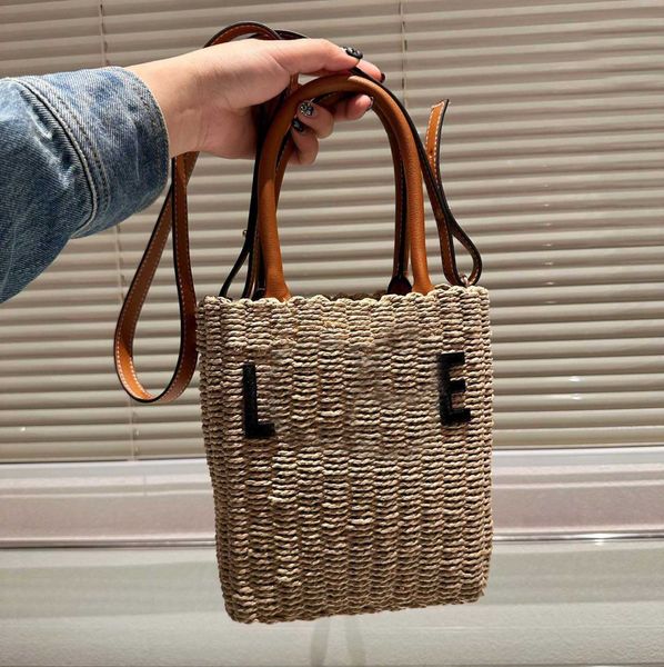 raffia woven handbag embroidered microlabeled vegetable basket beach vacation shopping handbag travel bag mini purse wholesale 230504
raffia woven handbag embroidered microlabeled vegetable basket beach vacation shopping handbag travel bag mini purse wholesale 230504