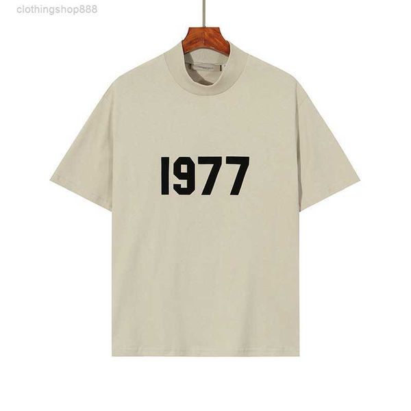 essentail t shirt the correct version fear god fog mainline letter flocked half high neck men and loose sleeved t-shirt trend kvpd, White;black
essentail t shirt the correct version fear god fog mainline letter flocked half high neck men and loose sleeved t-shirt trend kvpd, White;black
