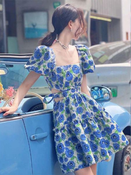 casual dresses blue print sweet elegant princess women korean slim short sleeve fairy bandage retro square collar summer 230504, Black;gray
casual dresses blue print sweet elegant princess women korean slim short sleeve fairy bandage retro square collar summer 230504, Black;gray