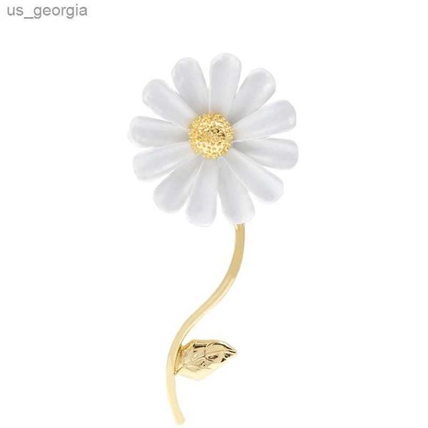 pins brooches new fashion enamel white color flower brooches for women and men wedding party plants daisy pins high quality, Gray
pins brooches new fashion enamel white color flower brooches for women and men wedding party plants daisy pins high quality, Gray