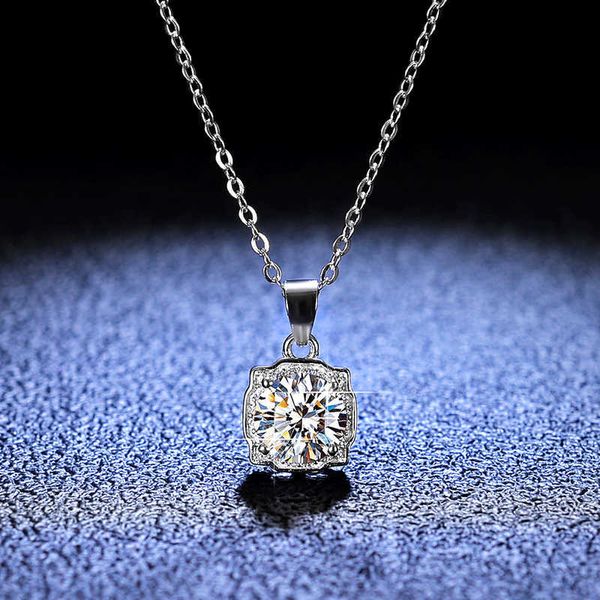 pendant necklaces factory classic design pendant 925 sterling silver chain melee round cut 1ct engagement moissanite necklace
pendant necklaces factory classic design pendant 925 sterling silver chain melee round cut 1ct engagement moissanite necklace